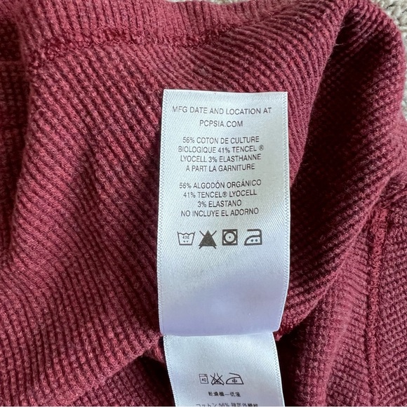Patagonia Maroon Cowl Neck Hooded Waffle Tunic, Size Small - Picture 8 of 10